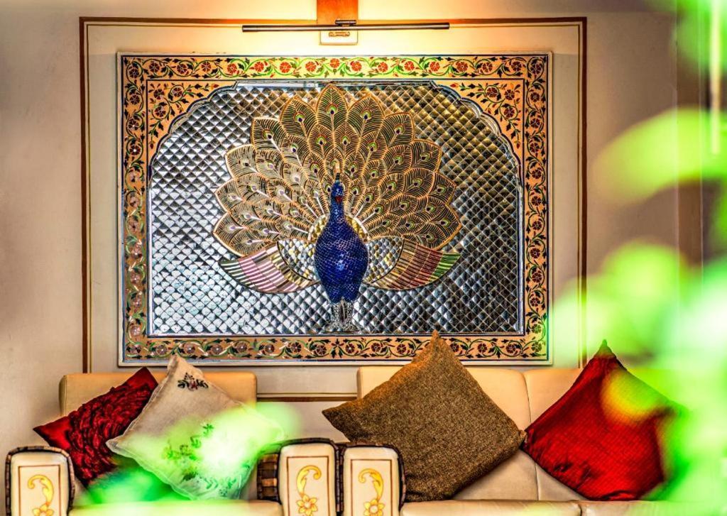 Santosh Villa - The House Of Antiques And Art Udaipur Ngoại thất bức ảnh