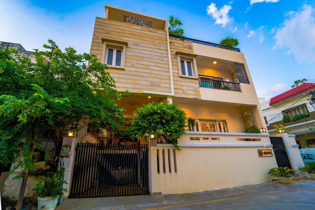 Santosh Villa - The House Of Antiques And Art Udaipur Ngoại thất bức ảnh