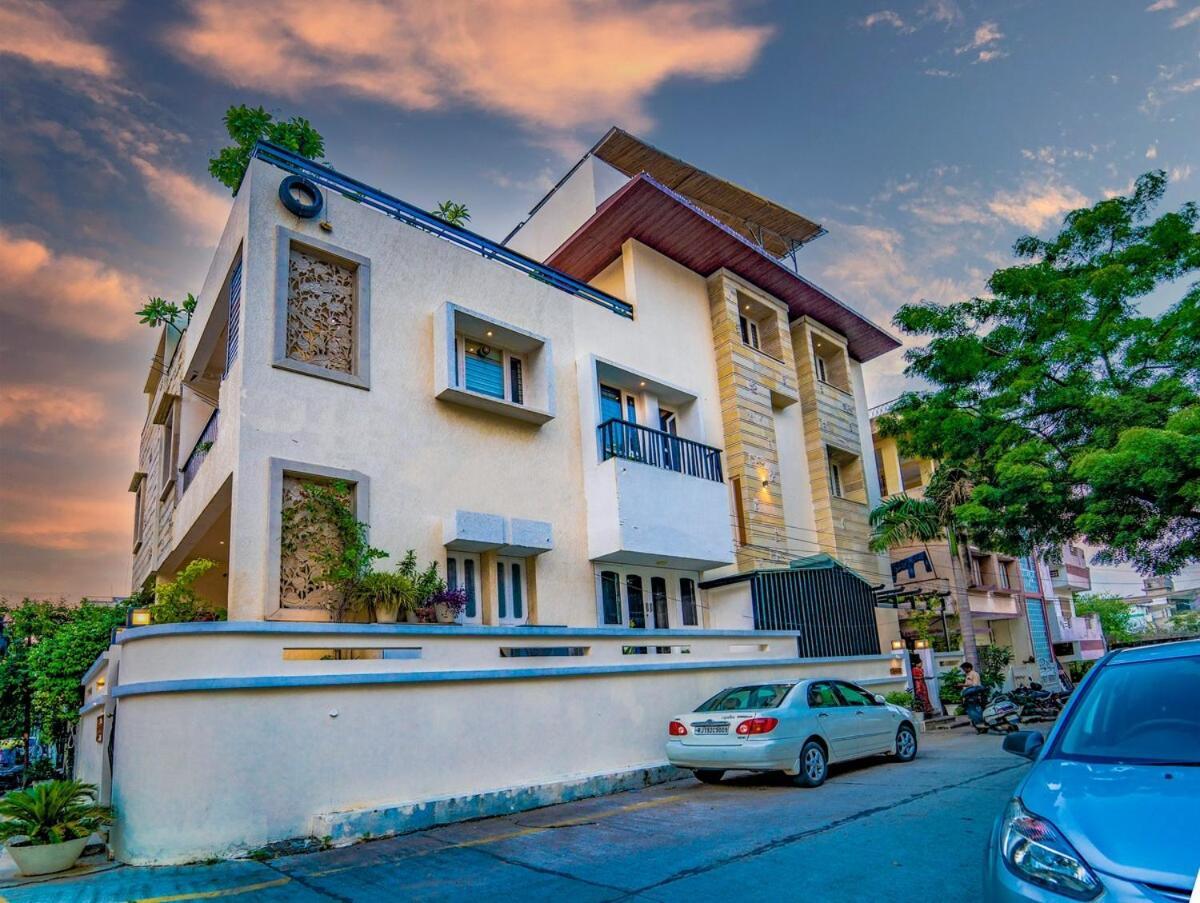 Santosh Villa - The House Of Antiques And Art Udaipur Ngoại thất bức ảnh