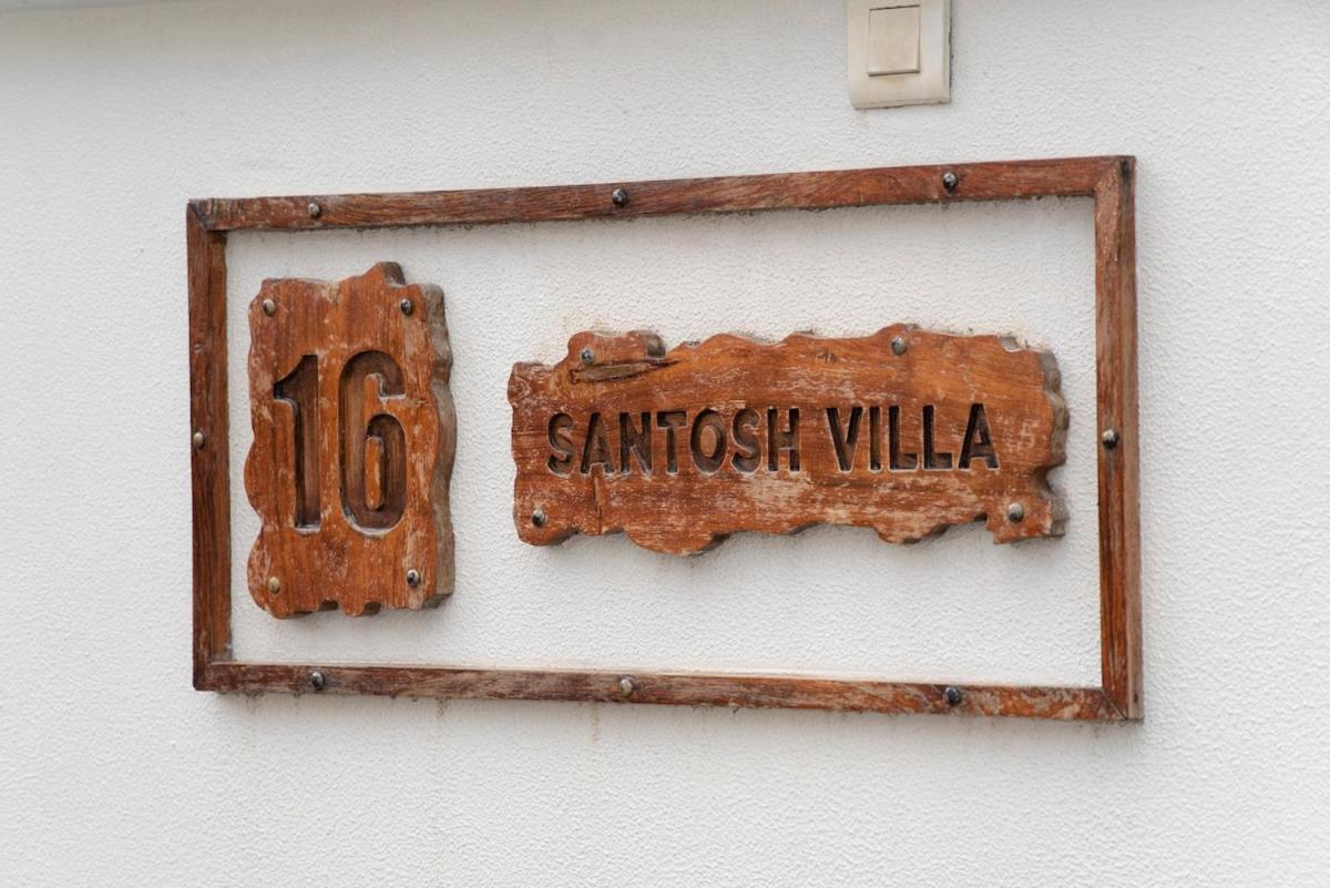 Santosh Villa - The House Of Antiques And Art Udaipur Ngoại thất bức ảnh